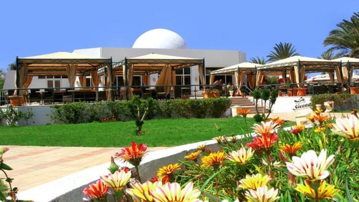 Djerba Plaza Thalasso & Spa Triffa Esterno foto