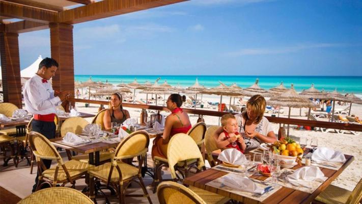 Djerba Plaza Thalasso & Spa Triffa Esterno foto