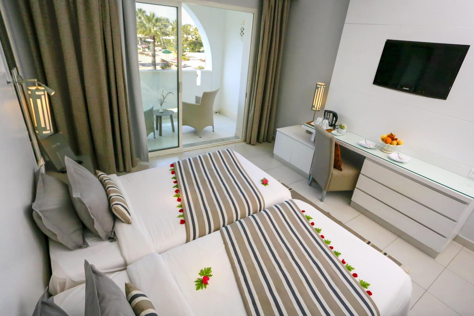 Djerba Plaza Thalasso & Spa Triffa Esterno foto