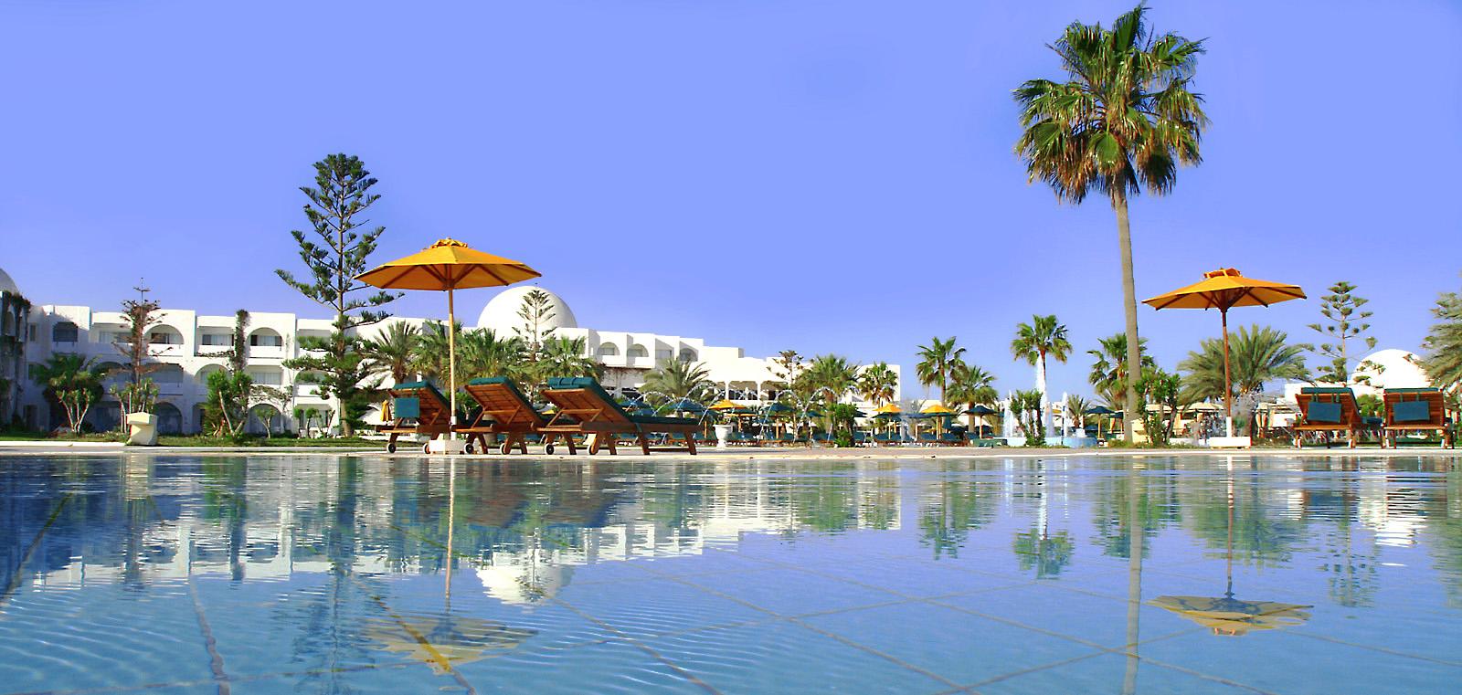 Djerba Plaza Thalasso & Spa Triffa Esterno foto
