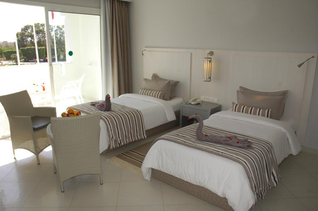 Djerba Plaza Thalasso & Spa Triffa Esterno foto