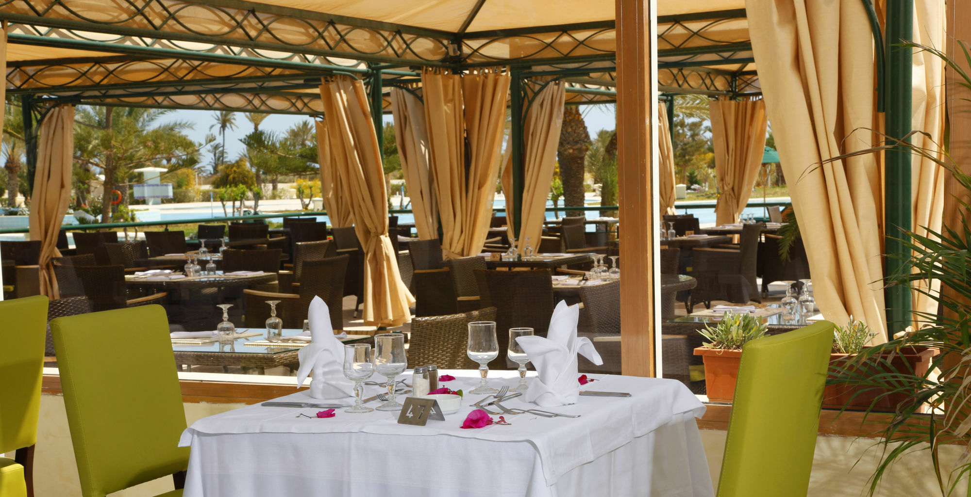 Djerba Plaza Thalasso & Spa Triffa Esterno foto