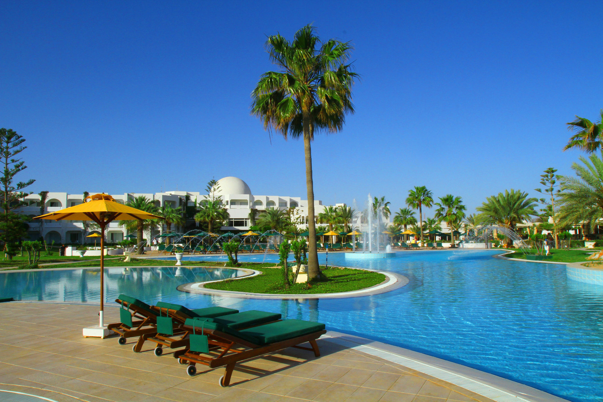 Djerba Plaza Thalasso & Spa Triffa Esterno foto